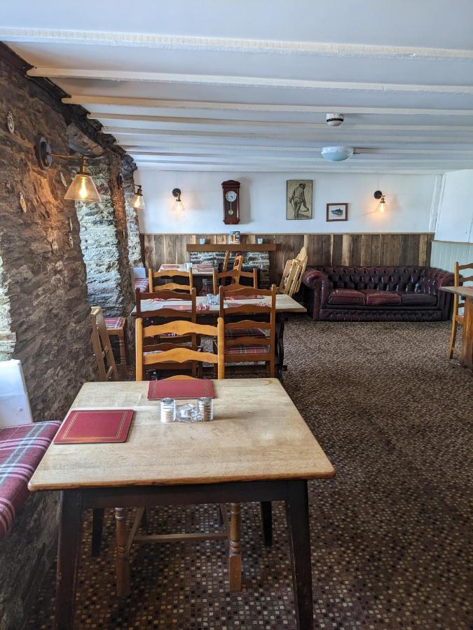 Earl Of Chatham Lostwithiel Exterior photo